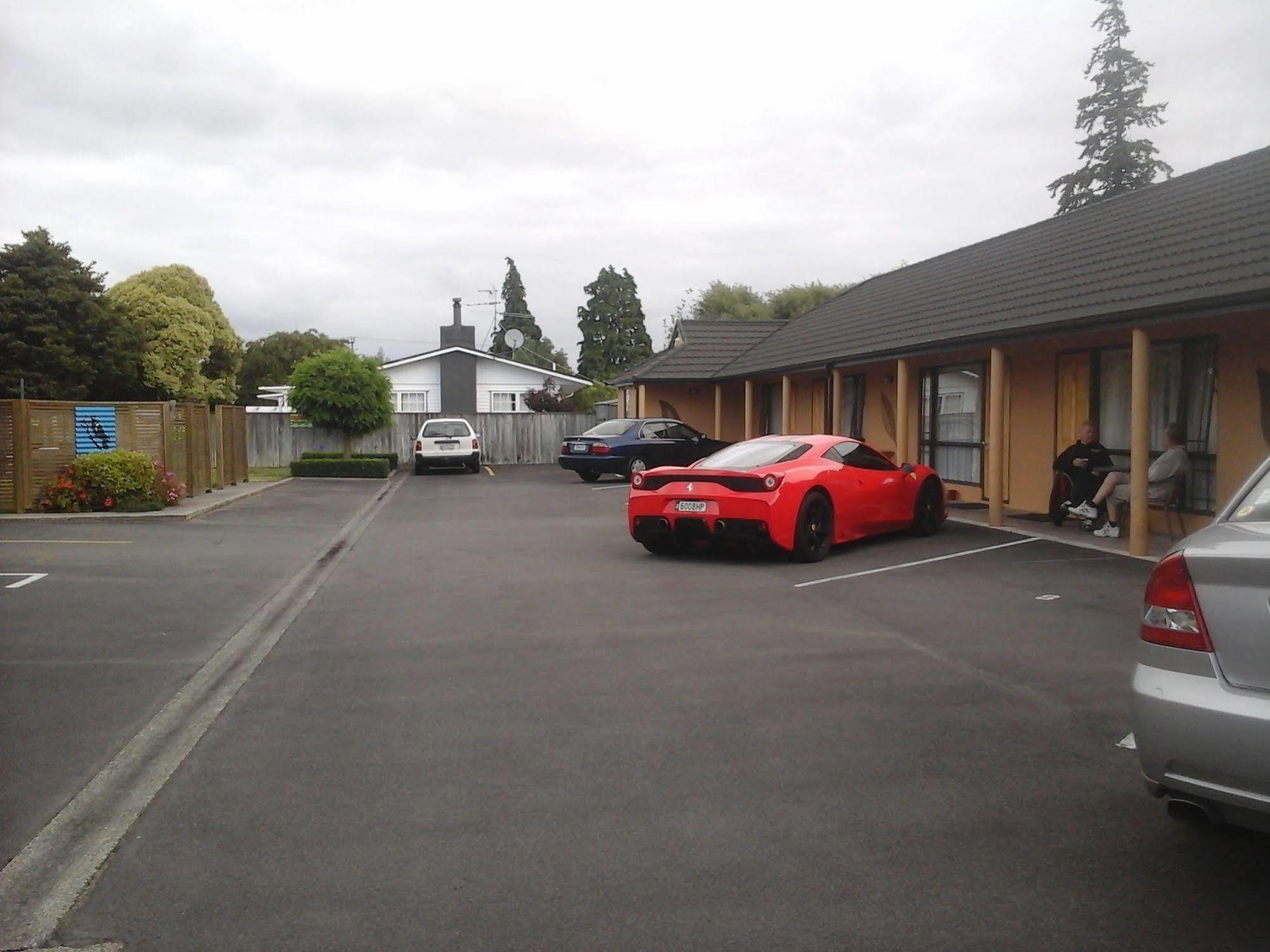 South Park Motel Masterton Eksteriør billede